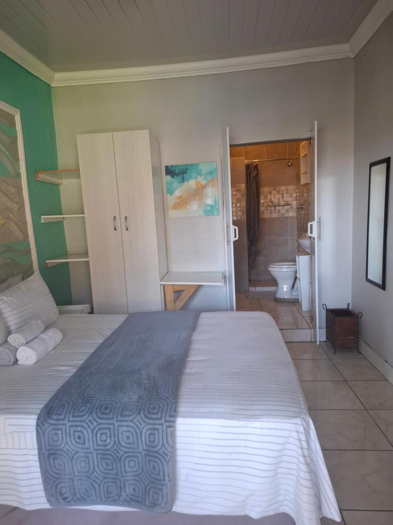 Vicky B Bed&Breakfast Mogwase Pokoj fotografie
